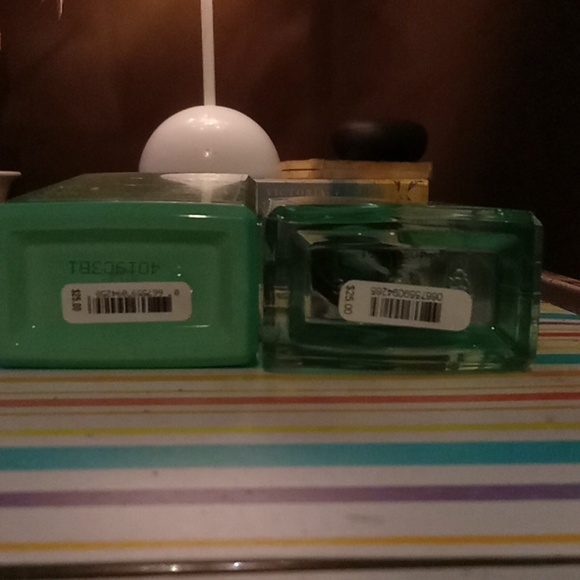 Spray lotion Victoria secret new bombshell escape - Picture 4 of 5